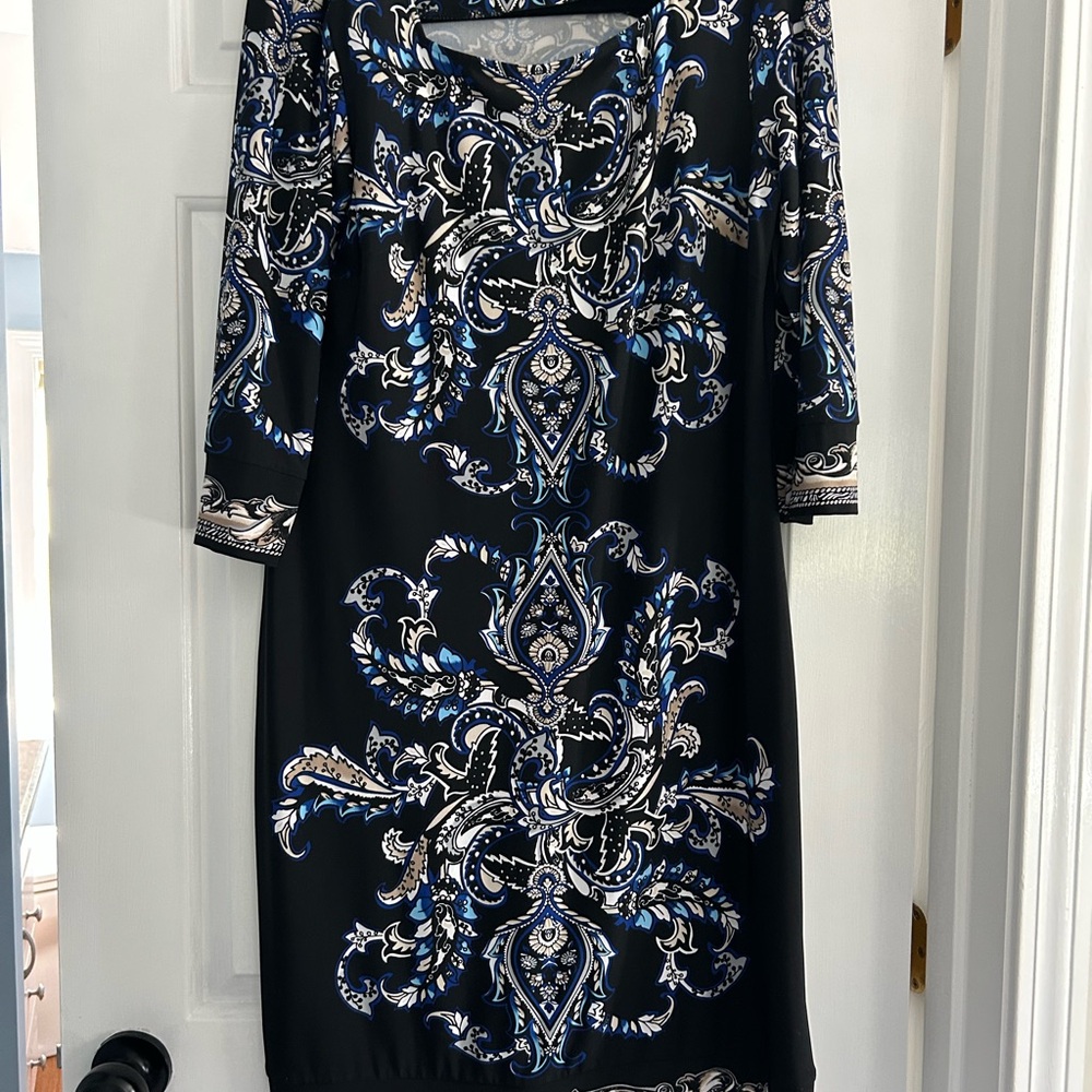 Roz & Ali Black and Blue Patterned Dress